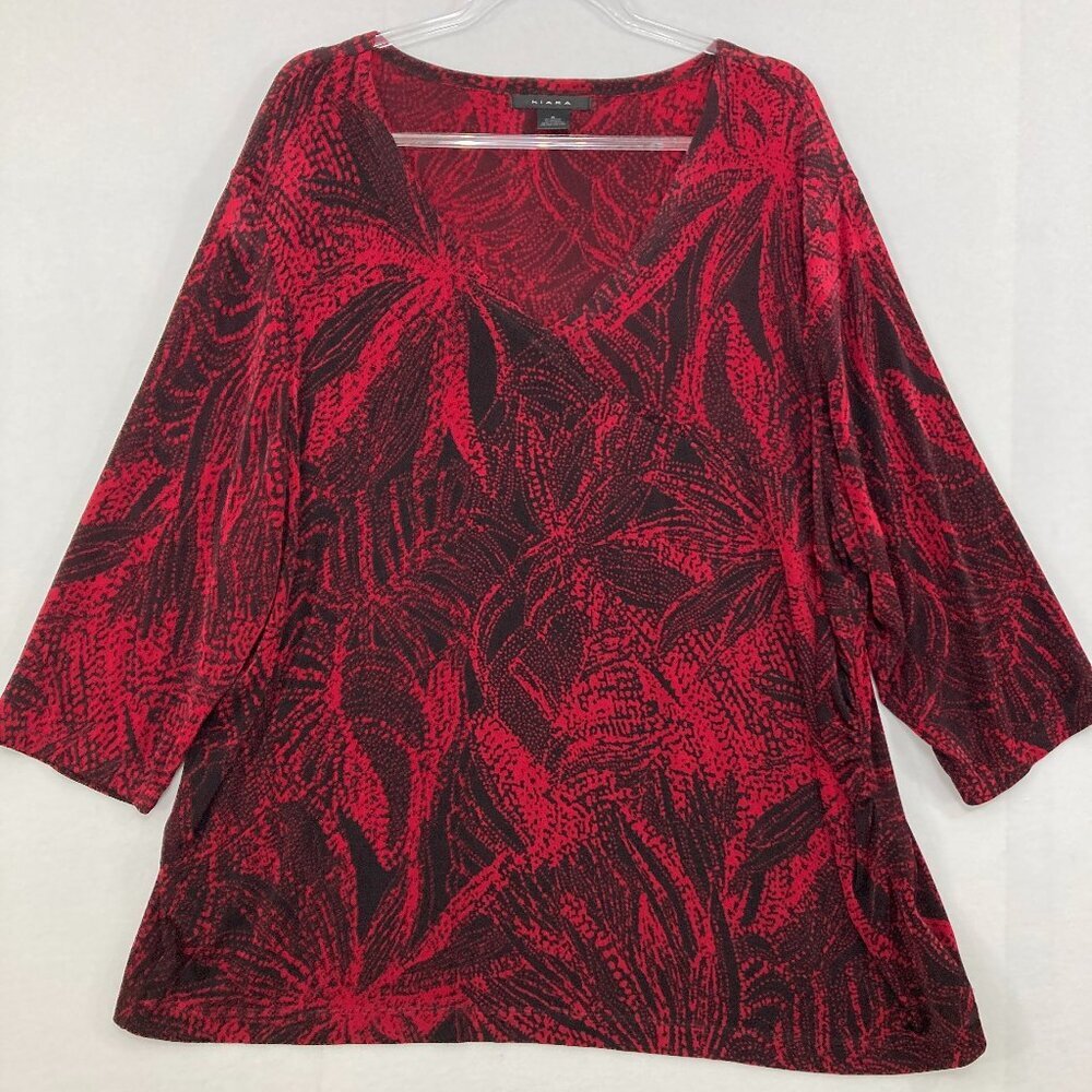 Kiara size‎ 2X Red Black Abstract Artsy Faux Wrap Slinky Knit 3/4 Sleeve Top